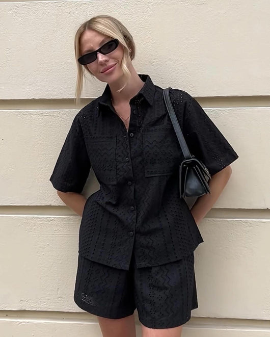 Blusa Corta con Cuello de Solapa y Detalles Calados para Mujer - Image 23