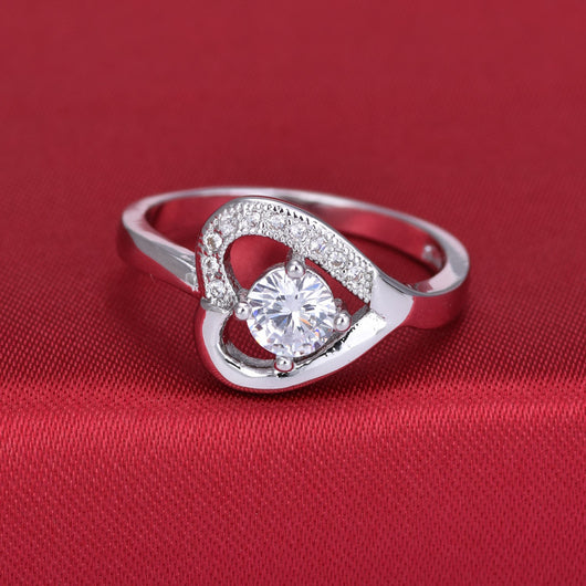 Anillo de Corazón con Circonitas AAA de Grado Premium - Diseño Europeo y Americano