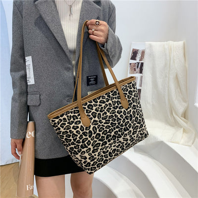 Bolsa Casual Axilar - Tote Bag Versátil para Diario - Image 5