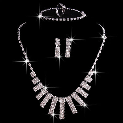Juego de Joyas con Cristales: Collar, Aretes, Anillo y Pulsera para Mujer - Image 6