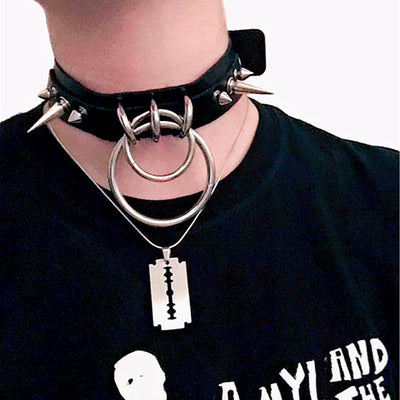 Collar de Cuero con Remaches Puntiagudos - Image 5