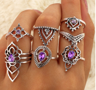 Juego de 7 Anillos de Cristal Púrpura Retro Hueco con Diamantes Florales para Mujer