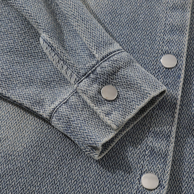 Camisa Denim Blanca Desgastada Estilo Urbano Punk para Hombre - Image 4