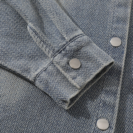 Camisa Denim Blanca Desgastada Estilo Urbano Punk para Hombre - Image 4