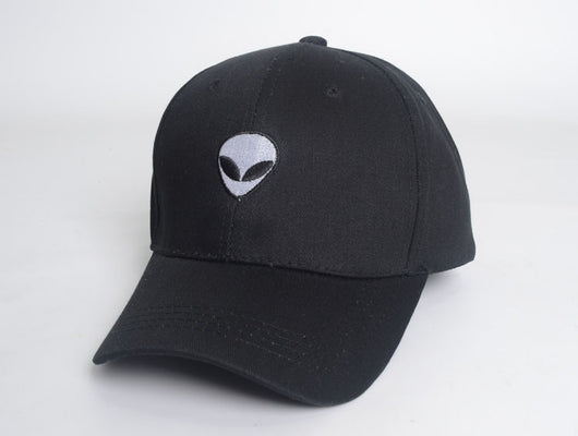 Gorra de Béisbol con Bordado de Cabeza Alienígena - Image 11