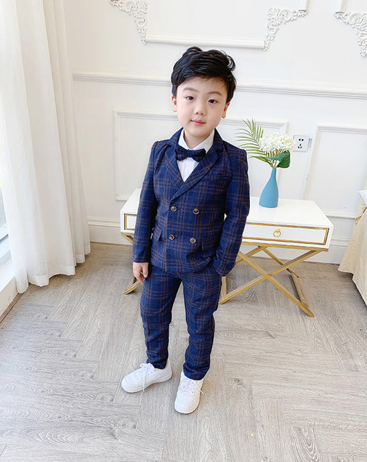 Traje Formal para Bebé Niño de Un Año con Detalles Florales - Image 5