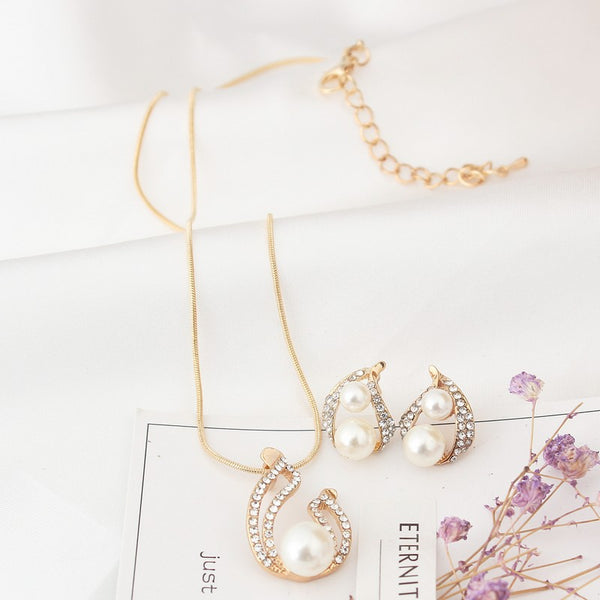 Conjunto de Joyería Nupcial con Collar de Perlas Agua Dulce - Diseño Elegante Importado