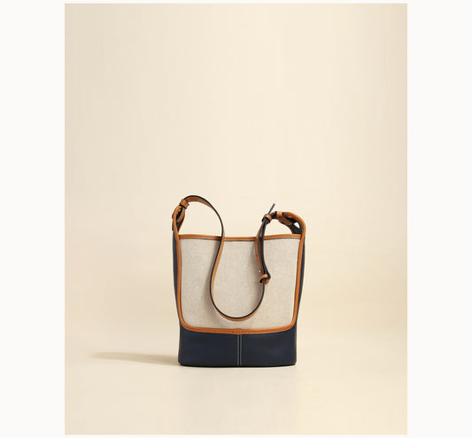 Bolsa Bucket con Contraste Elegante