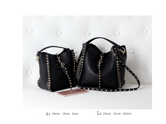Bolso Bucket de Cuero Genuino con Cabeza de Leopardo y Tachas - Image 14