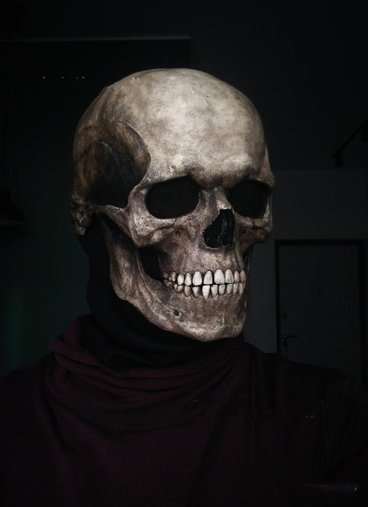 Calavera Halloween Terrorífica con Mandíbula Móvil y Luz Fluorescente - Image 8