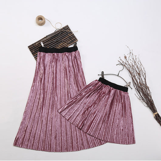Conjunto a Juego Mamá e Hija con Falda Plisada Simple - Image 7