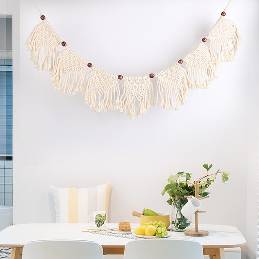 Decoración Tejida para Pared con Borlas Artesanal