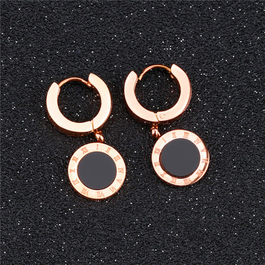 Aretes Minimalistas con Números Romanos en Círculo - Image 7