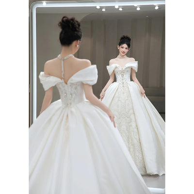 Vestido de Maternidad Satinado con Hombros Descubiertos - Image 10