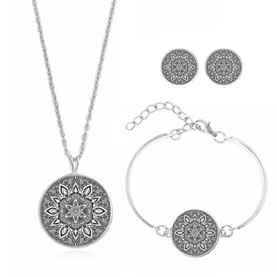 Collar Mandala Floral con Piedras Preciosas - Image 9
