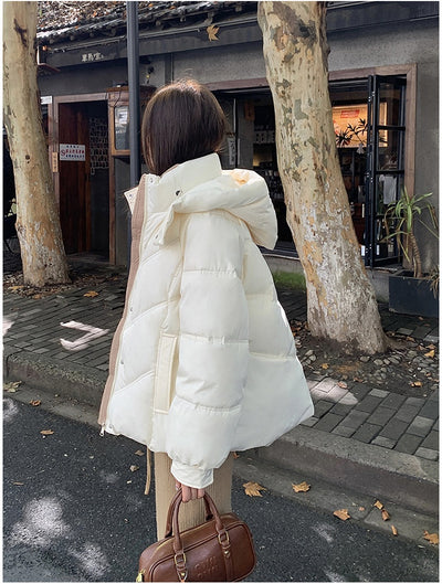 Chaqueta Corta Acolchada para Mujer con Capucha - Cálida y Resistente al Viento - Image 18