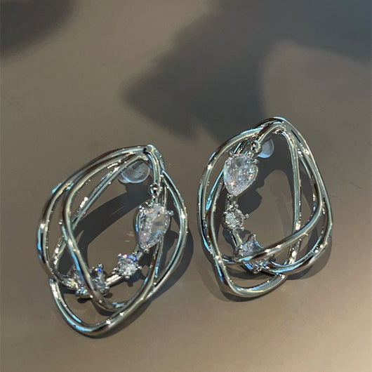 Aretes Metálicos de Diseño Irregular Europeo Americano - Image 5