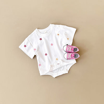 Jumpsuit Infantil con Bordado Floral, Cuello Redondo y Diseño Triangular - Image 2