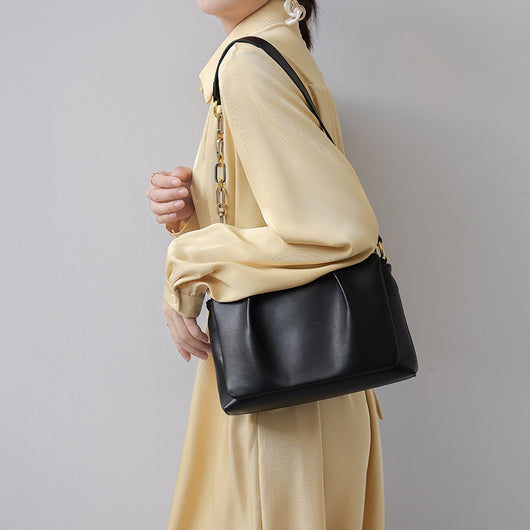 Bolso Bandolera de Cuero Acolchado Nube con Pliegues Versátil - Image 12