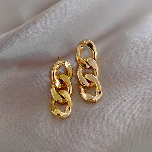 Aretes Geométricos Retorcidos en Metal Versátil - Image 5