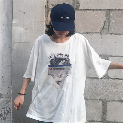 Playera Artística con Estampado de Óleo