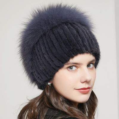 Gorro Tejido de Invierno para Mujer con Pedrería y Pelaje de Zorro - Image 7