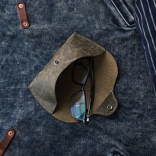 Estuche para Lentes de Cuero Fog Wax Costura Manual - Image 25