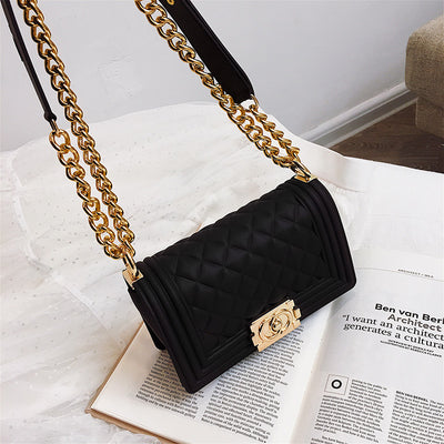 Bolso Crossbody Elegante con Cadena - Image 9