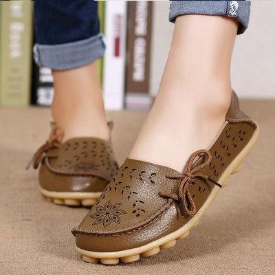 Zapatos Bajos Cómodos para Mamá con Diseño Perforado - Image 14