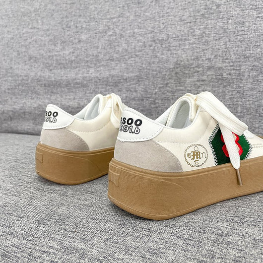 Tenis Escolares Cómodos con Cordones y Punta Redonda - Image 16