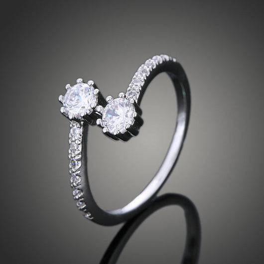 Anillo de Lujo Europeo con Circón: Elegancia y Brillo Premium - Image 5