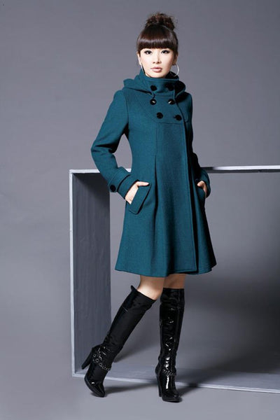 Abrigo Impermeable con Capucha y Cierre Doble - Image 13