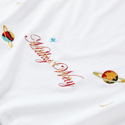 Playera Bordada Cielo Estrellado de Manga Corta - Image 4