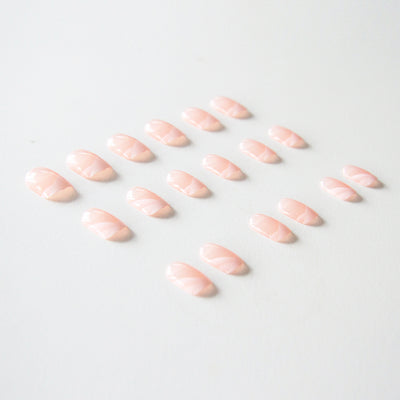 Paleta de Uñas de Malla Francesa Suave Color Nude - Image 3