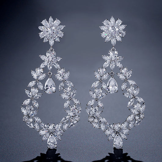 Aretes de Circonitas con Diseño de Corona Exagerada - Image 14