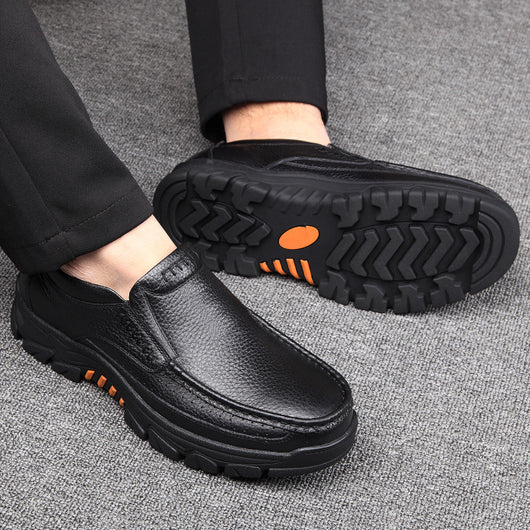Zapatos Cómodos de Cuero con Suela Blanda para Adultos Mayores - Image 3