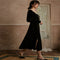 Vestido Retro de Terciopelo Negro con Aberturas Elegantes
