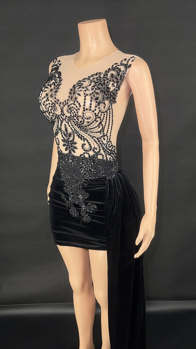 Vestido de Noche Elegante con Cola Lateral para Cantantes y Eventos - Image 17