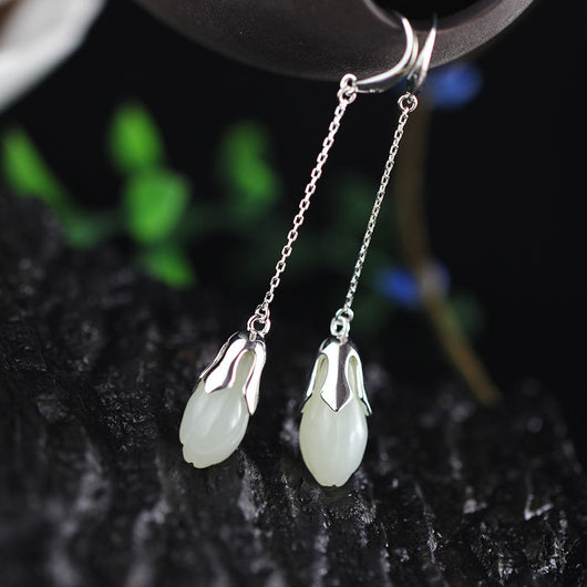 Aretes de Jade Hetian Flor Magnolia Hechos a Mano - Image 10
