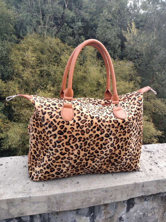 Maleta de Viaje Estampado Leopardo con Diseño Exclusivo - Image 5