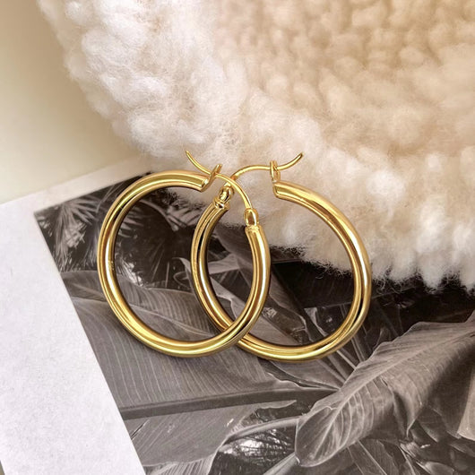 Aretes Clásicos de Plata Brillante - Diámetro Versátil - Image 3