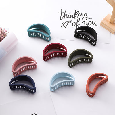 Pinza de Cabello Coreana Hueca Versátil para Medias Colas y Recogidos - Image 2