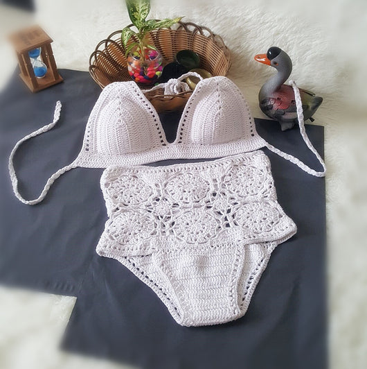 Bikini de Cintura Alta con Crochet Calado - Diseño Europeo Moderno - Image 3
