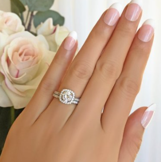Anillos de Boda y Compromiso para Parejas con Diamantes Incrustados - Image 4