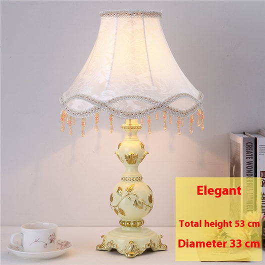 Lámpara de Mesa Romántica Estilo Europeo con Luz Cálida para Dormitorio - Image 7