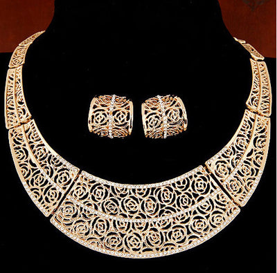 Cuello Postizo Hueco - Accesorio de Moda Versátil