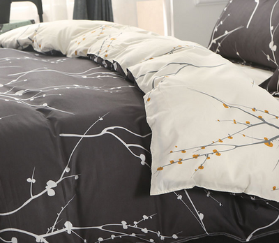 Juego de Cama de Cuatro Piezas - Image 3