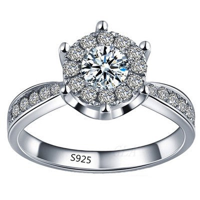 Anillo de Compromiso Corazón Ocho Flechas Circón Exquisito para Mujer