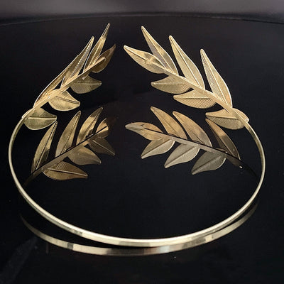 Diadema Nupcial con Hojas y Detalles en Metal - Image 8