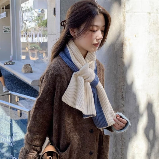Bufanda Tejida Bicolor para Mujer - Cálida y Versátil para Otoño e Invierno - Image 7